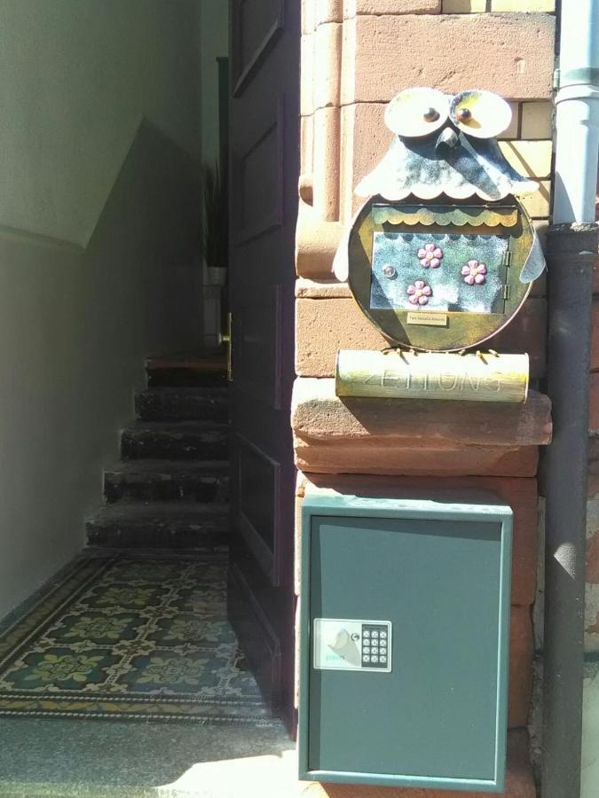 Zimmer In Kaiserslautern Exterior foto