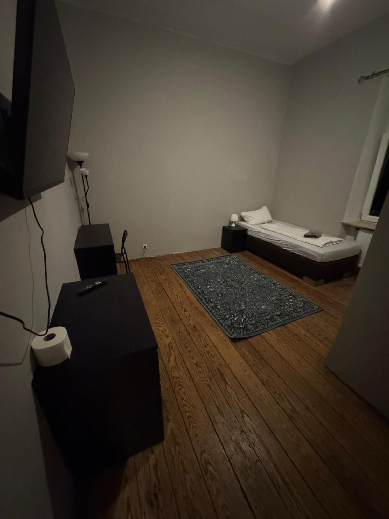 Zimmer In Kaiserslautern Habitación foto