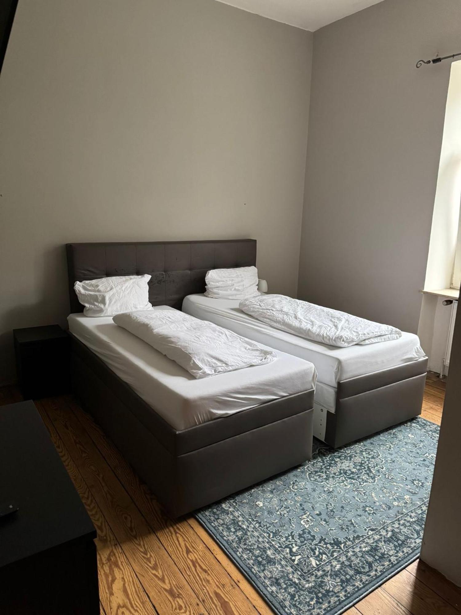 Zimmer In Kaiserslautern Habitación foto