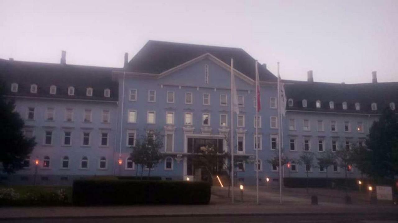 Zimmer In Kaiserslautern Exterior foto
