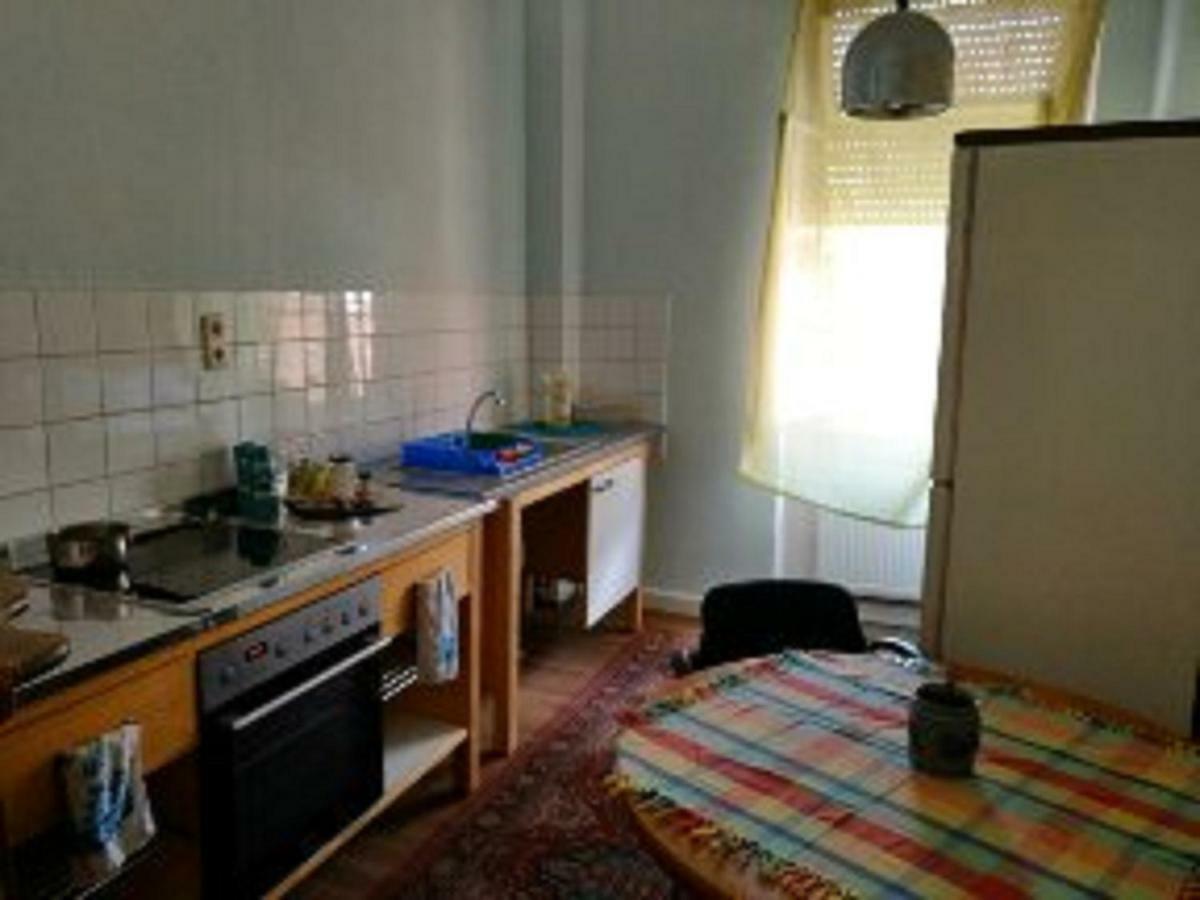 Zimmer In Kaiserslautern Exterior foto